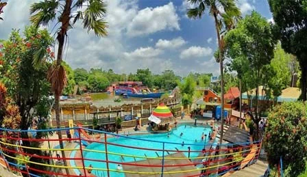 sewa-mobil-wisata-sengkaling